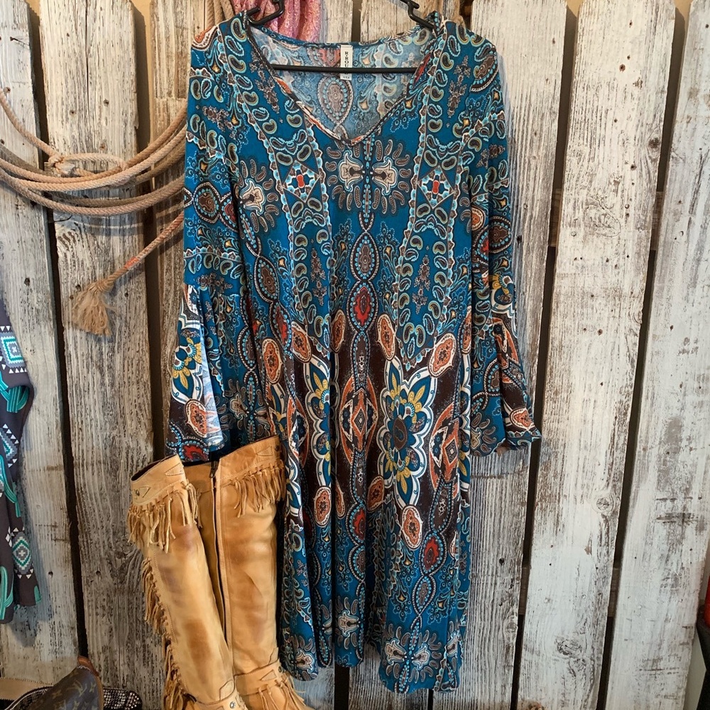 Dress with Bell sleeves